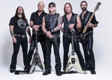 Wolf Hofmann lamenta ausência de ex-membros do ACCEPT em álbum comemorativo