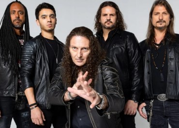 Hiato do Angra foi para tentar manter Fabio Lione na banda, diz Felipe Andreoli