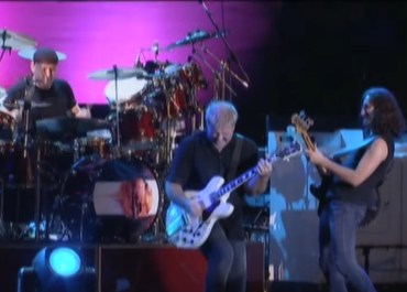 Como 40 mil fãs fizeram história no dia em que o Rush tocou no Maracanã