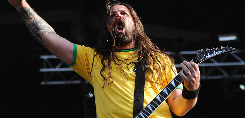 Andreas Kisser posta capa do álbum 13, do Black Sabbath, e deseja: “Bom voto Brasil”