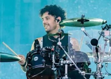 Baterista do Linkin Park toca música dos Paralamas do Sucesso pela 1ª vez