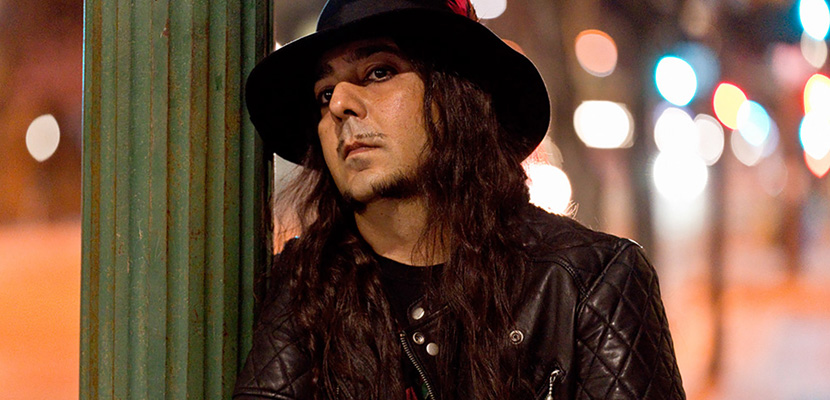 “Tem muito debate sobre ser político ou não ser político, mas a questão é que o governo não está nem aí para você”, diz Daron Malakian (System of a Down)