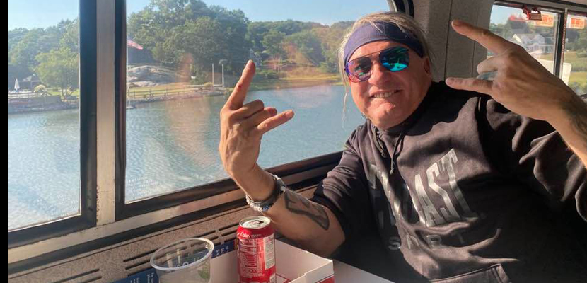 Ted Poley: Paul del Boccio sofre ataque cardíaco durante show no Monsters Of Rock Cruise