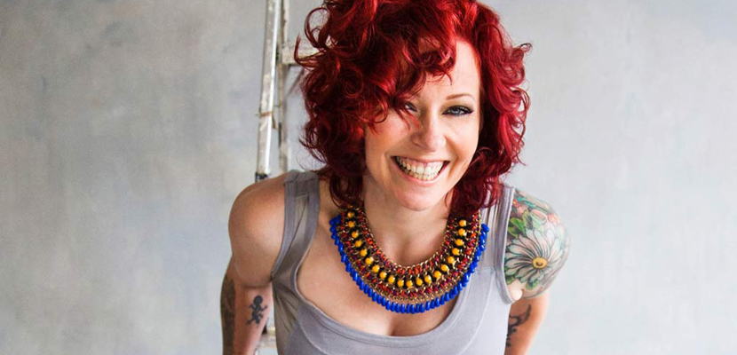 Anneke van Giersbergen revela capa e repertório do EP La Vie