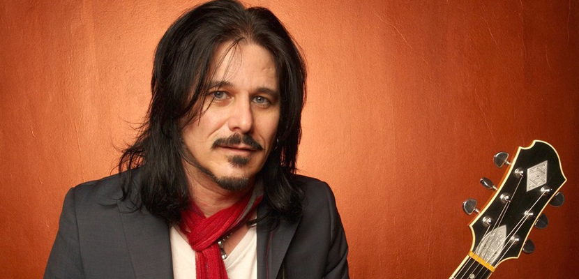 Alice Cooper: Gilby Clarke substitui Orianthi em turnê pelos Estados Unidos