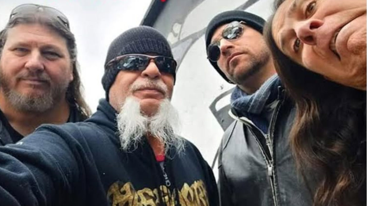 Left To Die honra o Death com clássicos em show em São Paulo
