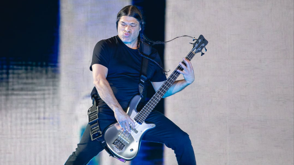 Robert Trujillo conta porque não compõe músicas para o Metallica
