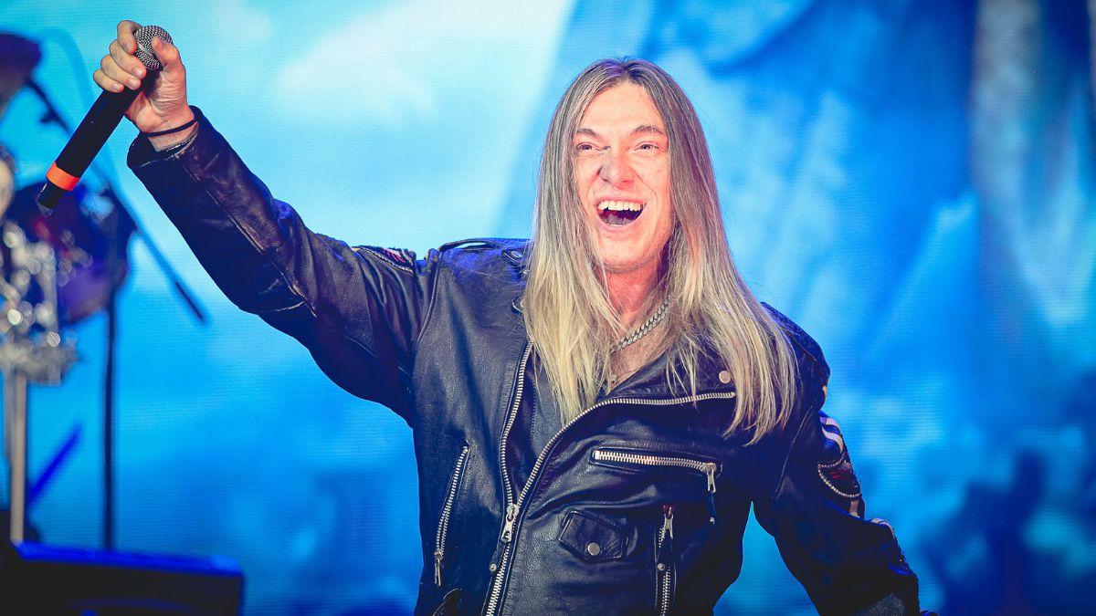 Edu Falaschi fala sobre ‘Mi’raj’, faixa para Bruce Dickinson, Angra e mais