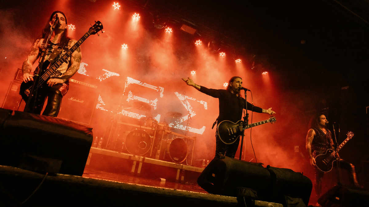 Rotting Christ no Brasil: quais músicas não podem faltar nos shows