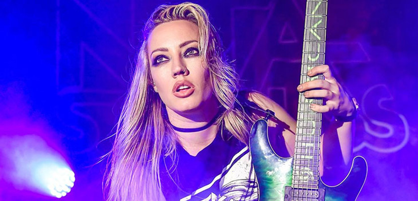 Fãs de heavy metal são um bando de bebês chorões e reclamões, segundo Nita Strauss