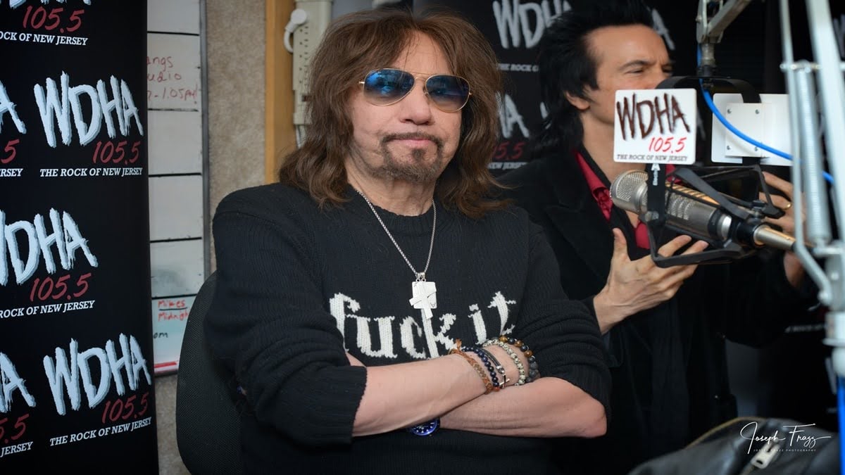 “Paul e Gene tentavam competir comigo, mas sempre fracassavam”, diz Ace Frehley