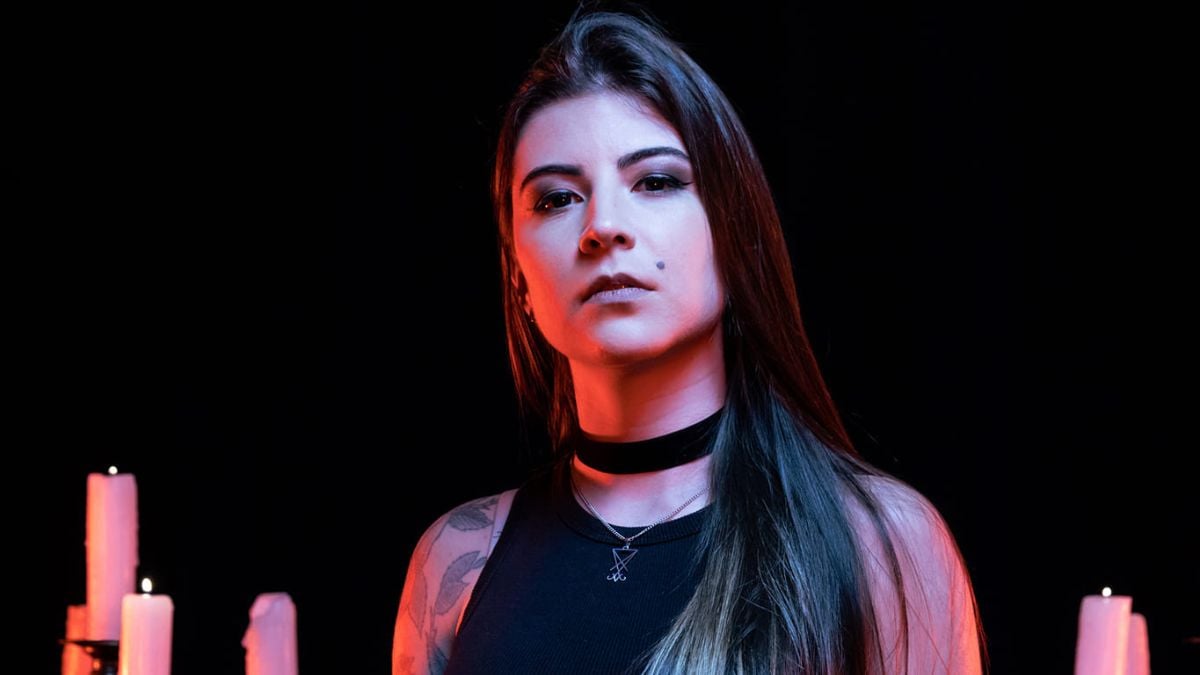 Jéssica Di Falchi deixa a banda Crypta