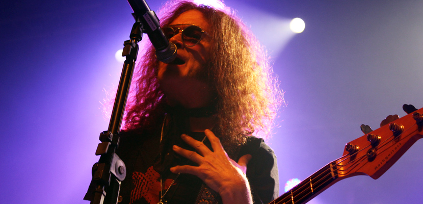 Glenn Hughes, a voz do Rock, anuncia turnê de despedida na América do Sul