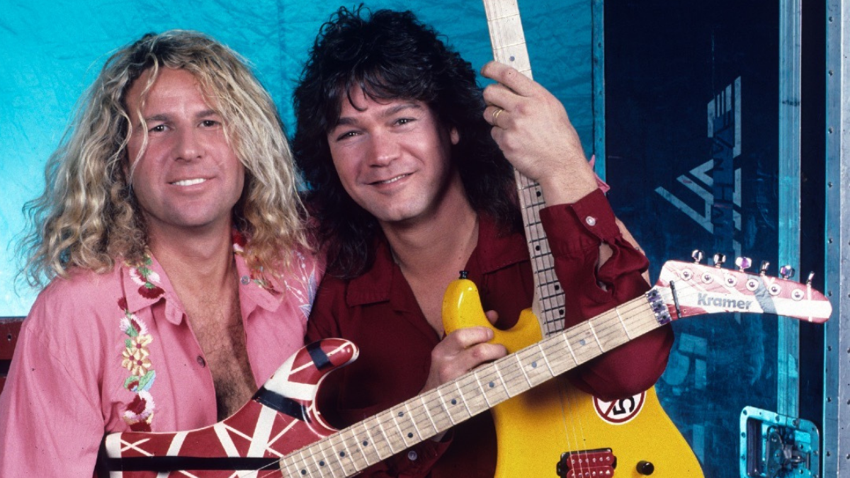 Sammy Hagar diz que Alex Van Halen comete “blasfêmia” ao negar seu período no Van Halen