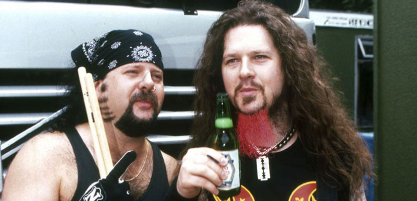 Pantera: “Dimebag Darrell era um showman e fazia vários truques na guitarra”, recorda roadie