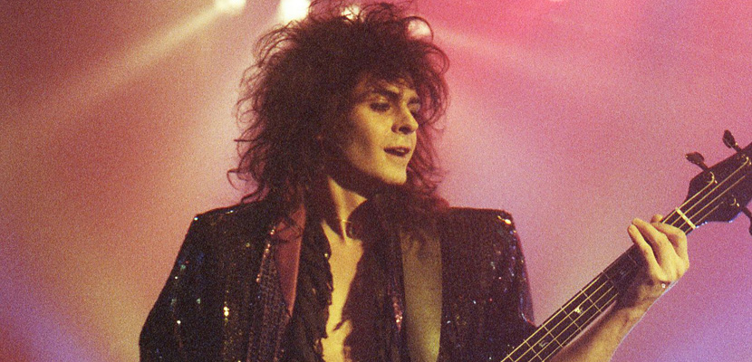 Phil Soussan explica por que preferiu trabalhar com Ozzy em vez de Jimmy Page