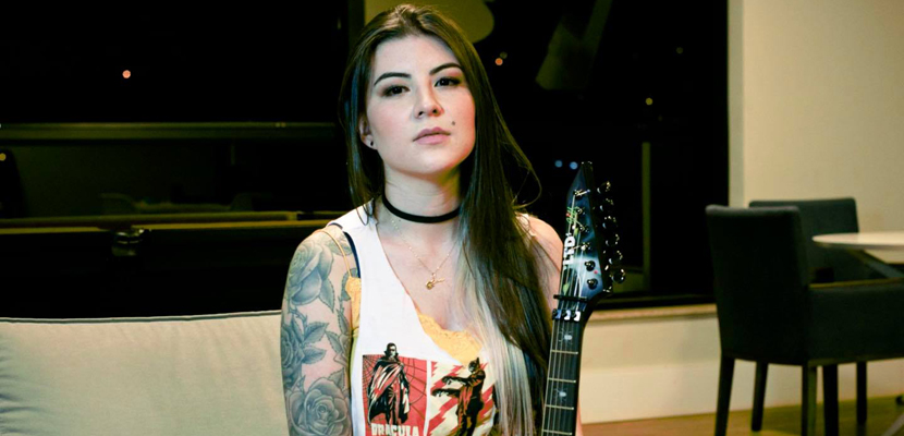 Jéssica di Falchi não é mais a guitarrista da Crypta
