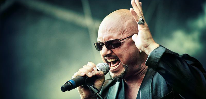 Geoff Tate fala sobre a aposentadoria de Nicko McBrain: “Deve ser um inferno tocar aquelas músicas todos os dias”