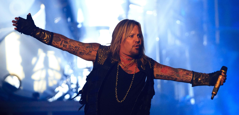 Mötley Crüe emite nota oficial sobre o acidente envolvendo avião de Vince Neil