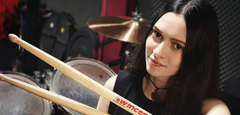 Luana Dametto ouve Débil Mental (Mamonas Assassinas) pela primeira vez: “Parece um Soundgarden”